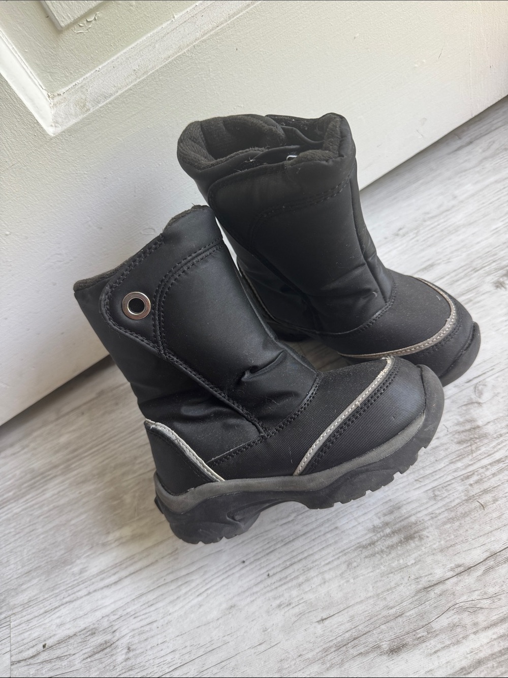 Kids Winter Boots - Black/Gray